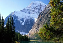 米兰体育官网：[图]勒沃库森3-2莱比锡 药厂18轮不败领先拜仁7分.